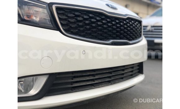 Nunua Imported Kia Cerato Nyeupe Gari ndani ya Import - Dubai nchini Zambia Nunua Imported Kia Cerato Nyeupe Gari ndani ya Import - Dubai nchini Zambia