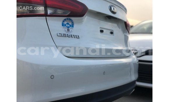 Nunua Imported Kia Cerato Nyeupe Gari ndani ya Import - Dubai nchini Zambia Nunua Imported Kia Cerato Nyeupe Gari ndani ya Import - Dubai nchini Zambia