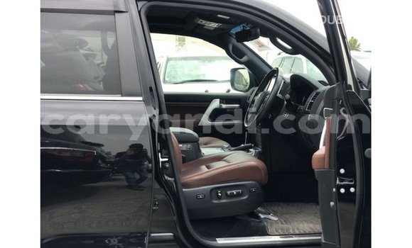 Nunua Imported Toyota Land Cruiser Nyeusi Gari ndani ya Import - Dubai nchini Zambia Nunua Imported Toyota Land Cruiser Nyeusi Gari ndani ya Import - Dubai nchini Zambia