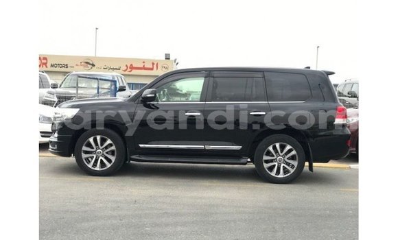 Nunua Imported Toyota Land Cruiser Nyeusi Gari ndani ya Import - Dubai nchini Zambia Nunua Imported Toyota Land Cruiser Nyeusi Gari ndani ya Import - Dubai nchini Zambia