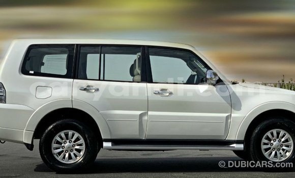 Buy Import Mitsubishi Pajero White Car in Import - Dubai in Zambia Buy Import Mitsubishi Pajero White Car in Import - Dubai in Zambia