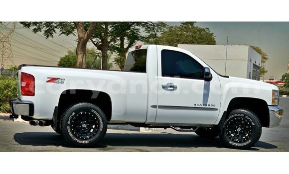 Buy Import Chevrolet Silverado White Car in Import - Dubai in Zambia Buy Import Chevrolet Silverado White Car in Import - Dubai in Zambia