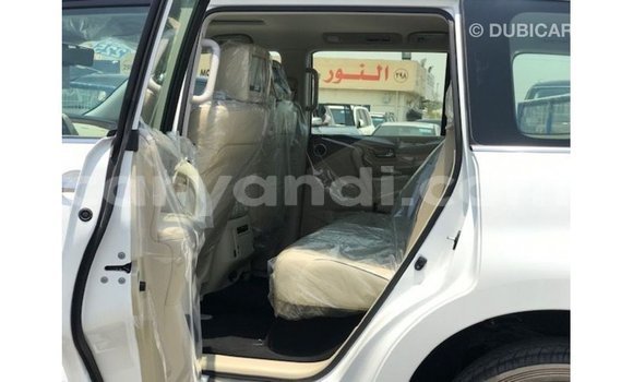 Nunua Imported Nissan Patrol Nyeupe Gari ndani ya Import - Dubai nchini Zambia Nunua Imported Nissan Patrol Nyeupe Gari ndani ya Import - Dubai nchini Zambia