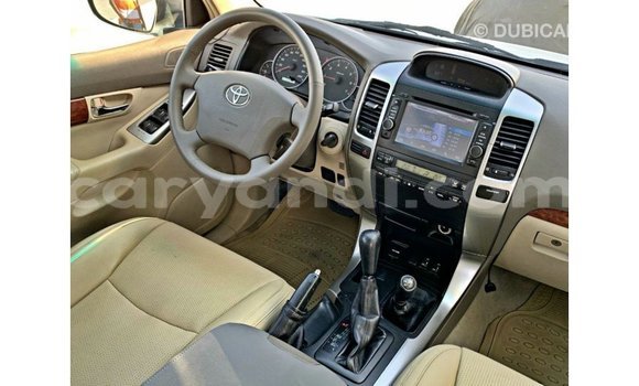 Acheter Import Voiture Toyota Prado Blanc à Import - Dubai, Zambie Acheter Import Voiture Toyota Prado Blanc à Import - Dubai, Zambie