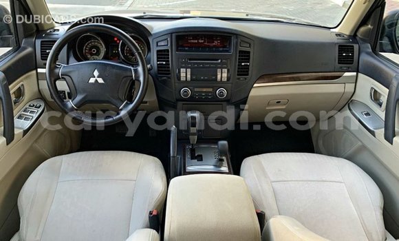 Acheter Import Voiture Mitsubishi Pajero Autre à Import - Dubai, Zambie Acheter Import Voiture Mitsubishi Pajero Autre à Import - Dubai, Zambie