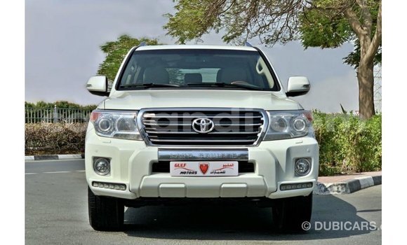 Acheter Import Voiture Toyota Land Cruiser Blanc à Import - Dubai, Zambie Acheter Import Voiture Toyota Land Cruiser Blanc à Import - Dubai, Zambie