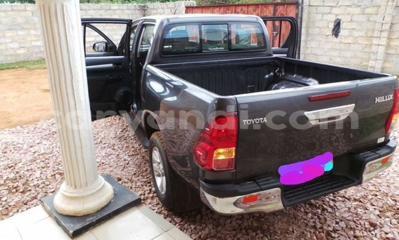 Acheter Occasion Voiture Toyota Hilux Noir à Lusaka, Zambie Acheter Occasion Voiture Toyota Hilux Noir à Lusaka, Zambie