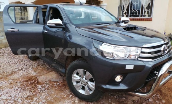 Acheter Occasion Voiture Toyota Hilux Noir à Lusaka, Zambie Acheter Occasion Voiture Toyota Hilux Noir à Lusaka, Zambie