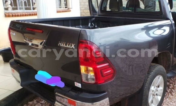 Acheter Occasion Voiture Toyota Hilux Noir à Lusaka, Zambie Acheter Occasion Voiture Toyota Hilux Noir à Lusaka, Zambie