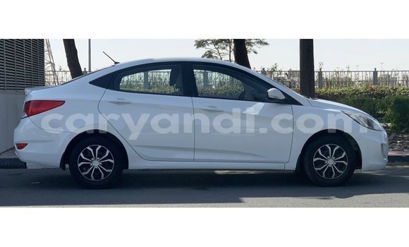 Acheter Import Voiture Hyundai Accent Blanc à Import - Dubai, Zambie Acheter Import Voiture Hyundai Accent Blanc à Import - Dubai, Zambie