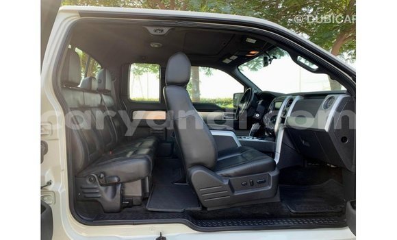 Buy Import Ford Club Wagon Beige Car in Import - Dubai in Zambia Buy Import Ford Club Wagon Beige Car in Import - Dubai in Zambia