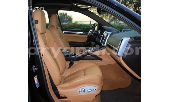 Acheter Import Voiture Porsche Cayenne Autre à Import - Dubai, Zambie Acheter Import Voiture Porsche Cayenne Autre à Import - Dubai, Zambie