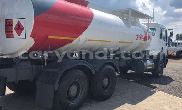 Acheter Occasion Utilitaire Mercedes–Benz 2628 Blanc à Lusaka, Zambie Acheter Occasion Utilitaire Mercedes–Benz 2628 Blanc à Lusaka, Zambie