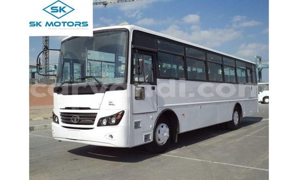 Acheter Import Voiture Tata Xenon Blanc à Import - Dubai, Zambie