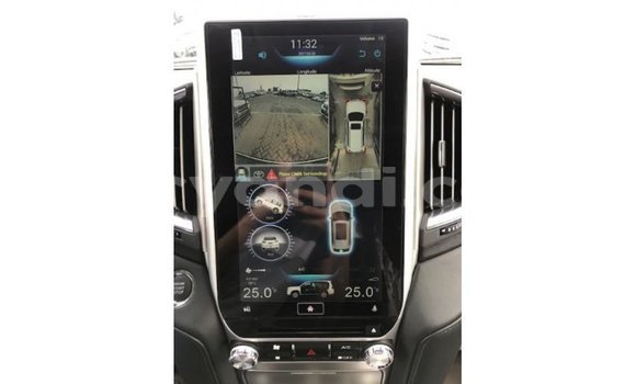 Acheter Import Voiture Toyota Land Cruiser Blanc à Import - Dubai, Zambie Acheter Import Voiture Toyota Land Cruiser Blanc à Import - Dubai, Zambie