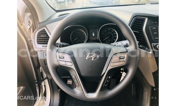 Nunua Imported Hyundai Santa Fe Nyingine Gari ndani ya Import - Dubai nchini Zambia Nunua Imported Hyundai Santa Fe Nyingine Gari ndani ya Import - Dubai nchini Zambia