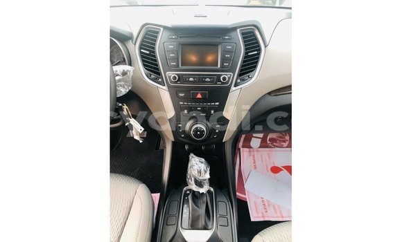 Nunua Imported Hyundai Santa Fe Nyingine Gari ndani ya Import - Dubai nchini Zambia Nunua Imported Hyundai Santa Fe Nyingine Gari ndani ya Import - Dubai nchini Zambia