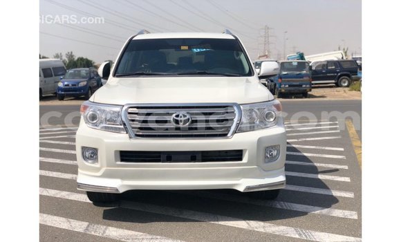 Buy Import Toyota Land Cruiser White Car in Import - Dubai in Zambia Buy Import Toyota Land Cruiser White Car in Import - Dubai in Zambia