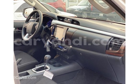 Nunua Imported Toyota Hilux Nyeupe Gari ndani ya Import - Dubai nchini Zambia Nunua Imported Toyota Hilux Nyeupe Gari ndani ya Import - Dubai nchini Zambia