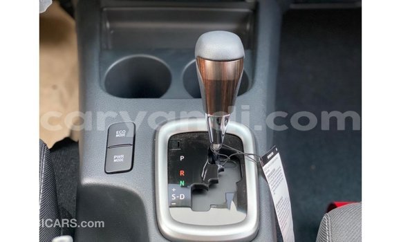 Nunua Imported Toyota Hilux Nyeupe Gari ndani ya Import - Dubai nchini Zambia Nunua Imported Toyota Hilux Nyeupe Gari ndani ya Import - Dubai nchini Zambia