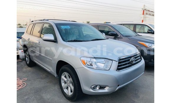 Tenga Imported Toyota Highlander Zvimwe Mota in Import - Dubai in Zambia Tenga Imported Toyota Highlander Zvimwe Mota in Import - Dubai in Zambia