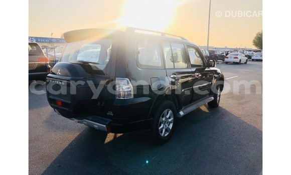 Nunua Imported Mitsubishi Pajero Nyeusi Gari ndani ya Import - Dubai nchini Zambia Nunua Imported Mitsubishi Pajero Nyeusi Gari ndani ya Import - Dubai nchini Zambia