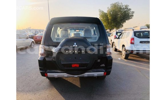 Nunua Imported Mitsubishi Pajero Nyeusi Gari ndani ya Import - Dubai nchini Zambia Nunua Imported Mitsubishi Pajero Nyeusi Gari ndani ya Import - Dubai nchini Zambia