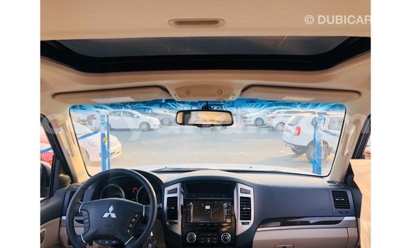 Nunua Imported Mitsubishi Pajero Nyeusi Gari ndani ya Import - Dubai nchini Zambia Nunua Imported Mitsubishi Pajero Nyeusi Gari ndani ya Import - Dubai nchini Zambia