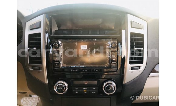 Nunua Imported Mitsubishi Pajero Nyeusi Gari ndani ya Import - Dubai nchini Zambia Nunua Imported Mitsubishi Pajero Nyeusi Gari ndani ya Import - Dubai nchini Zambia