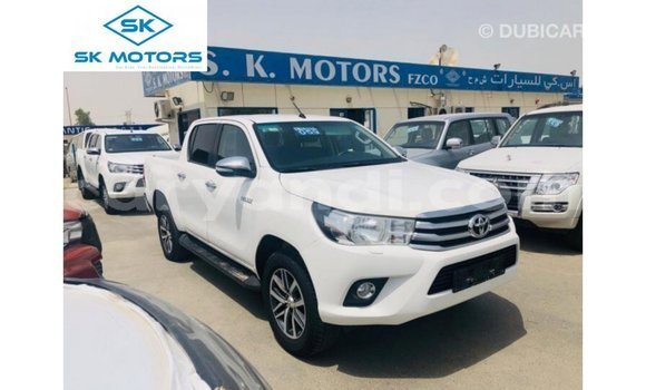 Nunua Imported Toyota Hilux Nyeupe Gari ndani ya Import - Dubai nchini Zambia Nunua Imported Toyota Hilux Nyeupe Gari ndani ya Import - Dubai nchini Zambia