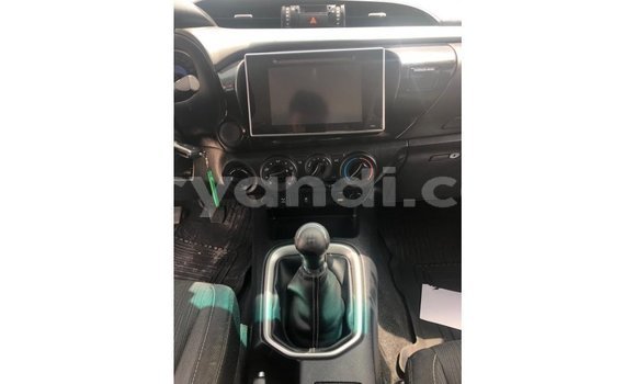 Nunua Imported Toyota Hilux Nyeupe Gari ndani ya Import - Dubai nchini Zambia Nunua Imported Toyota Hilux Nyeupe Gari ndani ya Import - Dubai nchini Zambia