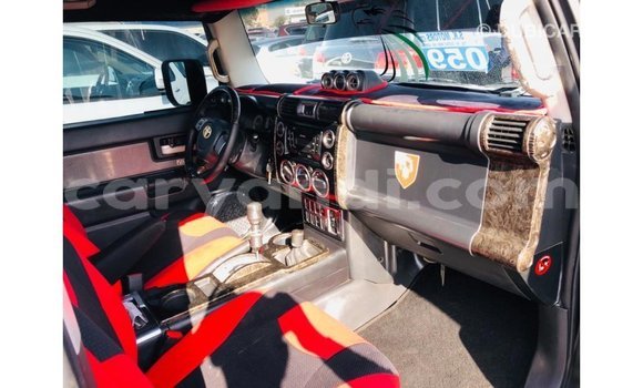 Tenga Imported Toyota FJ Cruiser Nhema Mota in Import - Dubai in Zambia Tenga Imported Toyota FJ Cruiser Nhema Mota in Import - Dubai in Zambia