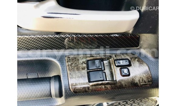 Tenga Imported Toyota FJ Cruiser Nhema Mota in Import - Dubai in Zambia Tenga Imported Toyota FJ Cruiser Nhema Mota in Import - Dubai in Zambia