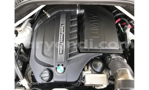 Nunua Imported BMW X5 Nyeupe Gari ndani ya Import - Dubai nchini Zambia Nunua Imported BMW X5 Nyeupe Gari ndani ya Import - Dubai nchini Zambia