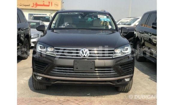 Nunua Imported Volkswagen Touareg Brown Gari ndani ya Import - Dubai nchini Zambia Nunua Imported Volkswagen Touareg Brown Gari ndani ya Import - Dubai nchini Zambia
