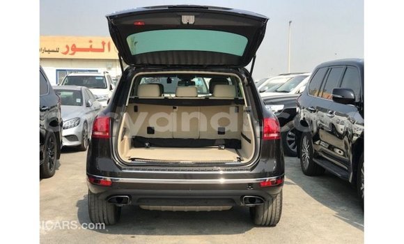 Nunua Imported Volkswagen Touareg Brown Gari ndani ya Import - Dubai nchini Zambia Nunua Imported Volkswagen Touareg Brown Gari ndani ya Import - Dubai nchini Zambia