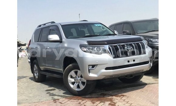 Tenga Imported Toyota Prado Zvimwe Mota in Import - Dubai in Zambia