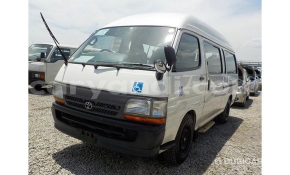 Acheter Import Voiture Toyota Hiace Blanc à Import - Dubai, Zambie Acheter Import Voiture Toyota Hiace Blanc à Import - Dubai, Zambie