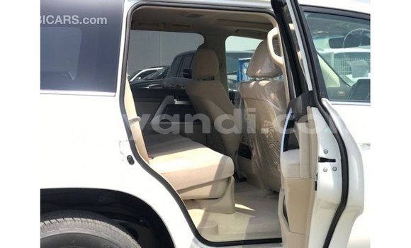 Buy Import Toyota Land Cruiser White Car in Import - Dubai in Zambia Buy Import Toyota Land Cruiser White Car in Import - Dubai in Zambia