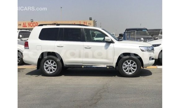 Buy Import Toyota Land Cruiser White Car in Import - Dubai in Zambia Buy Import Toyota Land Cruiser White Car in Import - Dubai in Zambia