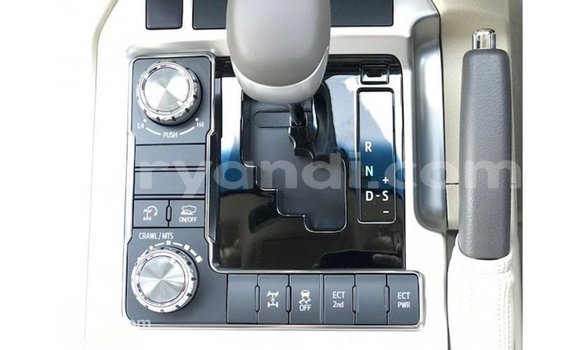 Buy Import Toyota Land Cruiser White Car in Import - Dubai in Zambia Buy Import Toyota Land Cruiser White Car in Import - Dubai in Zambia