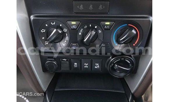 Nunua Imported Toyota Fortuner Nyeupe Gari ndani ya Import - Dubai nchini Zambia Nunua Imported Toyota Fortuner Nyeupe Gari ndani ya Import - Dubai nchini Zambia