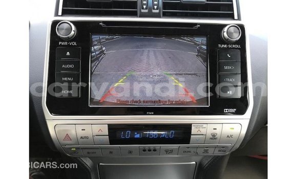 Nunua Imported Toyota Prado Nyeusi Gari ndani ya Import - Dubai nchini Zambia Nunua Imported Toyota Prado Nyeusi Gari ndani ya Import - Dubai nchini Zambia