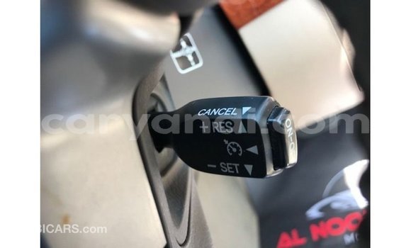 Tenga Imported Toyota Land Cruiser Tsvuku Mota in Import - Dubai in Zambia Tenga Imported Toyota Land Cruiser Tsvuku Mota in Import - Dubai in Zambia