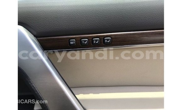 Buy Import Toyota Land Cruiser White Car in Import - Dubai in Zambia Buy Import Toyota Land Cruiser White Car in Import - Dubai in Zambia