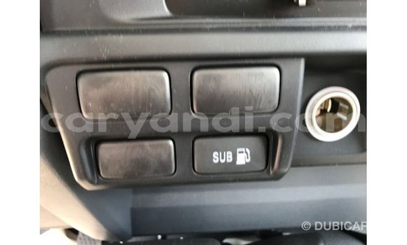 Acheter Import Voiture Toyota Land Cruiser Blanc à Import - Dubai, Zambie Acheter Import Voiture Toyota Land Cruiser Blanc à Import - Dubai, Zambie