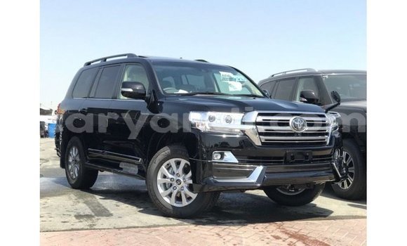Nunua Imported Toyota Land Cruiser Nyeusi Gari ndani ya Import - Dubai nchini Zambia