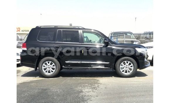 Nunua Imported Toyota Land Cruiser Nyeusi Gari ndani ya Import - Dubai nchini Zambia Nunua Imported Toyota Land Cruiser Nyeusi Gari ndani ya Import - Dubai nchini Zambia