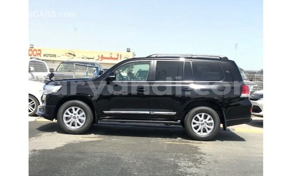 Nunua Imported Toyota Land Cruiser Nyeusi Gari ndani ya Import - Dubai nchini Zambia Nunua Imported Toyota Land Cruiser Nyeusi Gari ndani ya Import - Dubai nchini Zambia