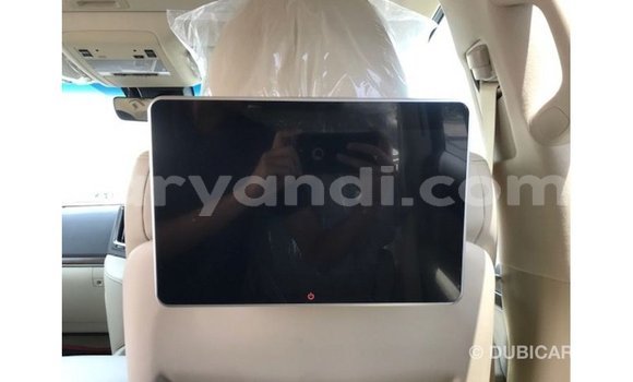 Nunua Imported Toyota Land Cruiser Nyeusi Gari ndani ya Import - Dubai nchini Zambia Nunua Imported Toyota Land Cruiser Nyeusi Gari ndani ya Import - Dubai nchini Zambia